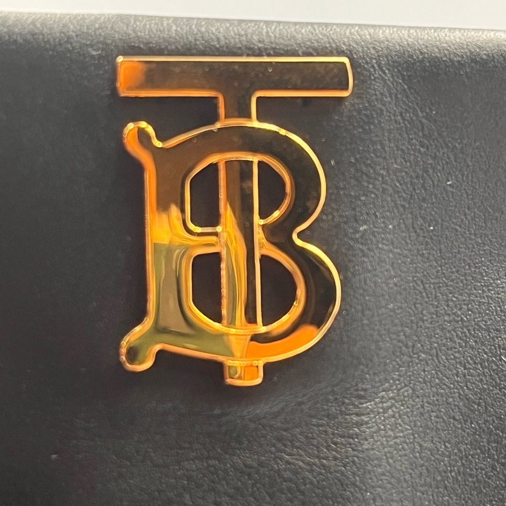 🆕 BURBERRY 🧿 NWOT Monogram Motif Bucket Crossbody Bag, Black - AUTHENTICATED - Picture 5 of 14